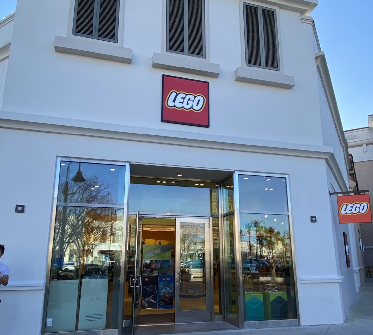 The LEGO Store St. John